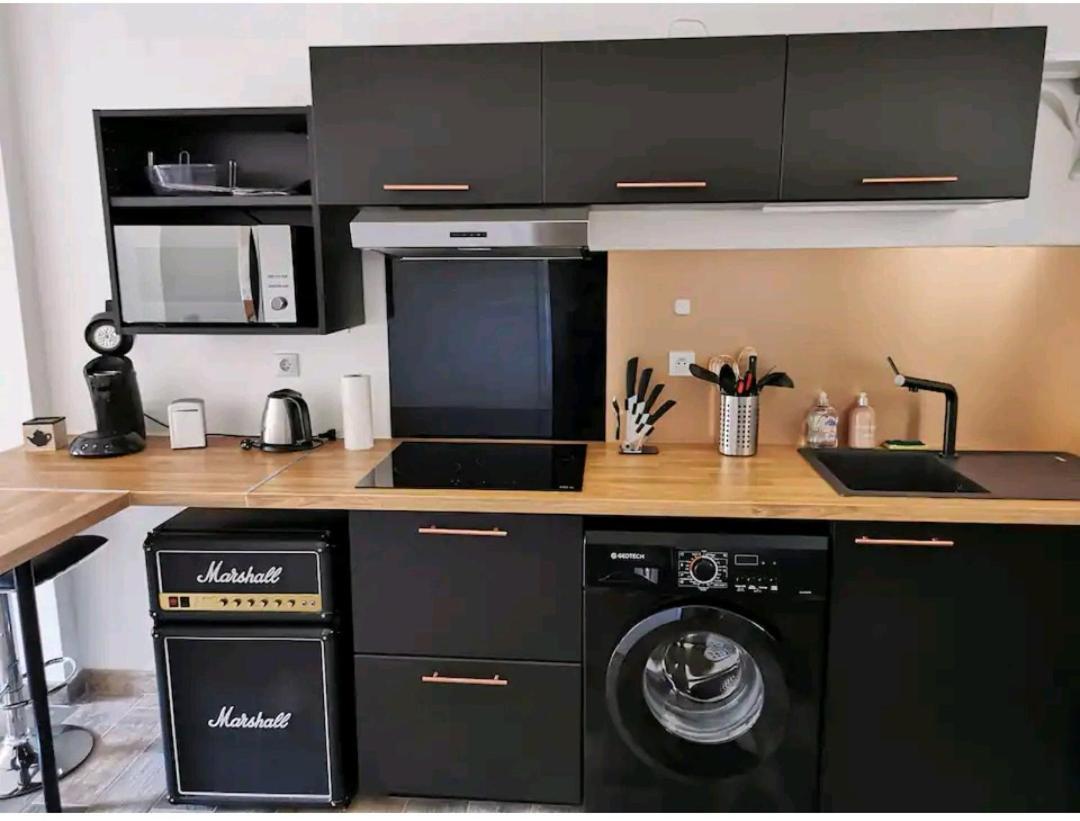 Studio Clim Et Jardin Privatif Proche Plage Mourillon Apartment
